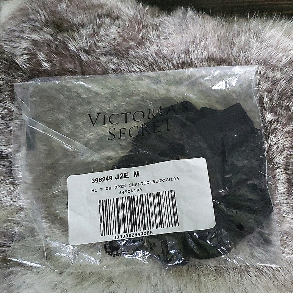 Victoria'S Secret Luxe Banded Lace Crotchless Strappy Cheeky Cheekini Panty